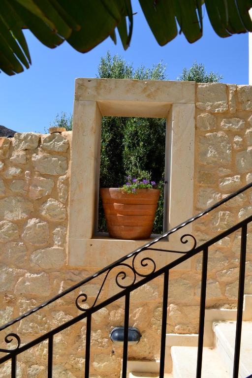 Olive Coast Suites Palekastro Exterior foto
